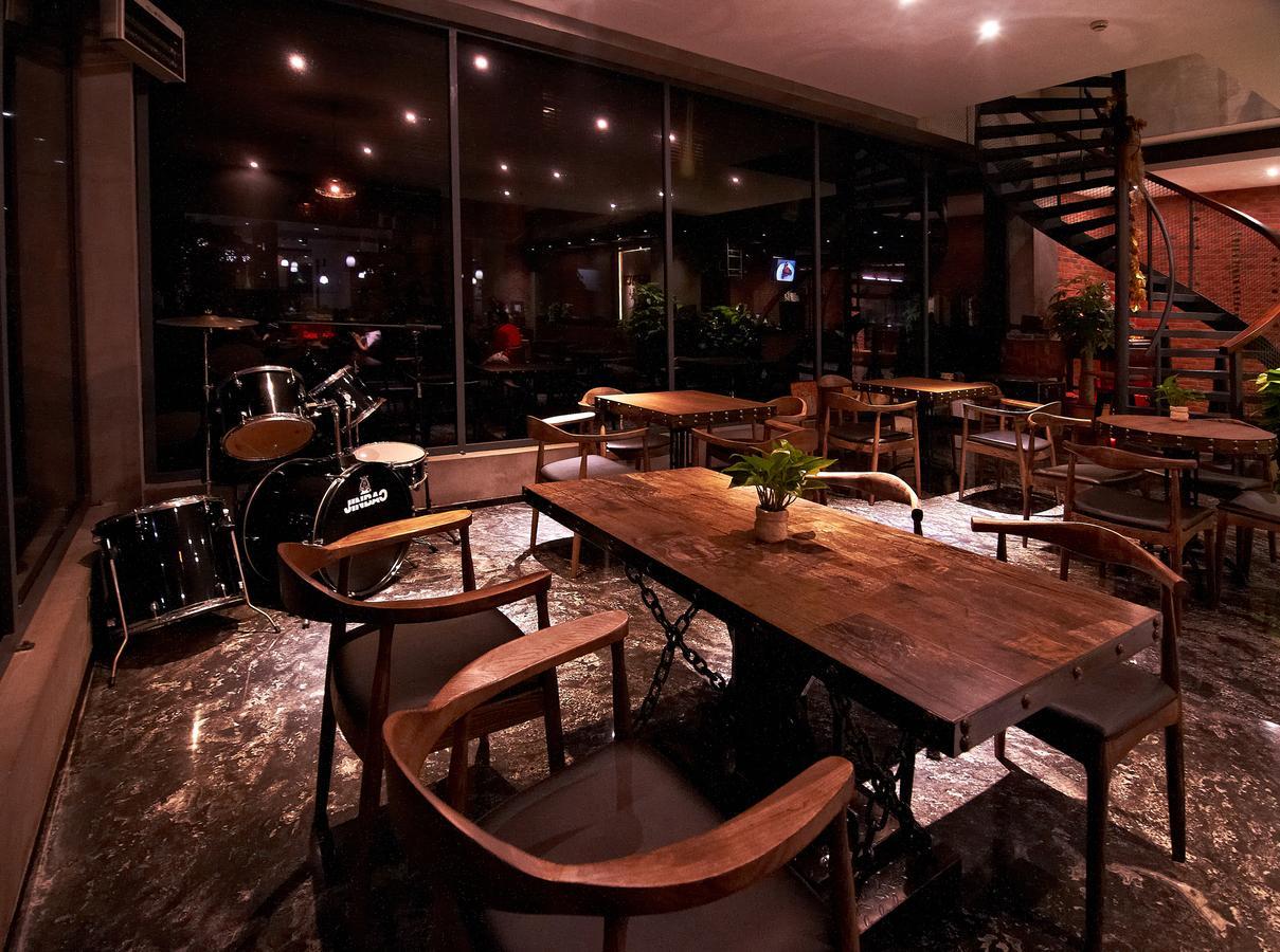 James Joyce Coffetel Hotel Guangzhou Shi Jing City Square Branch Exteriör bild