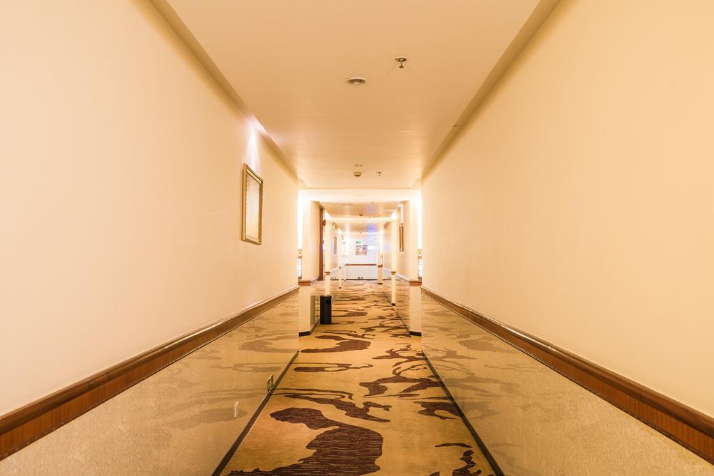 James Joyce Coffetel Hotel Guangzhou Shi Jing City Square Branch Exteriör bild