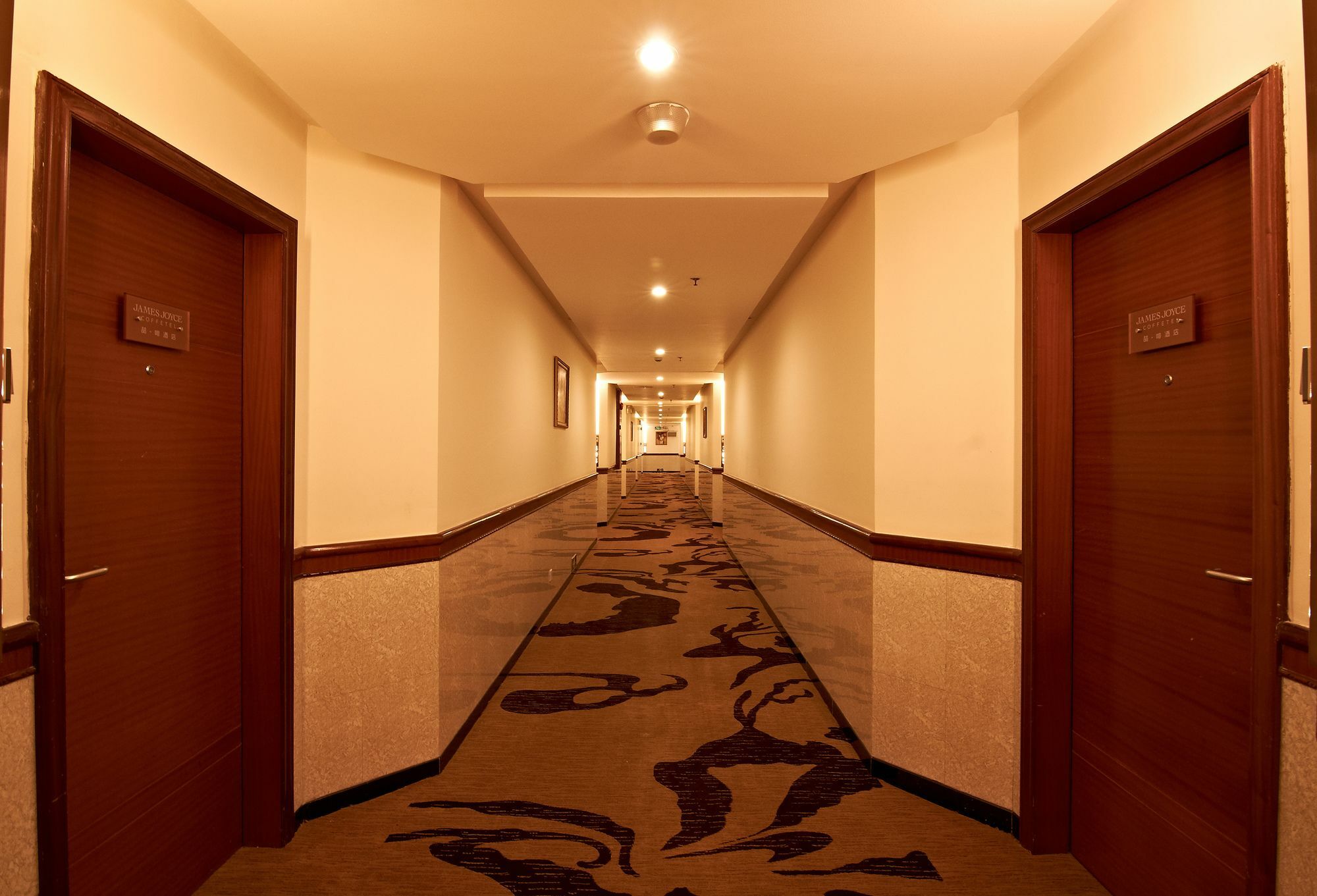 James Joyce Coffetel Hotel Guangzhou Shi Jing City Square Branch Exteriör bild
